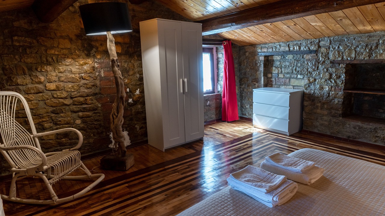 Photo of Bedroom in Montefalcone Appennino