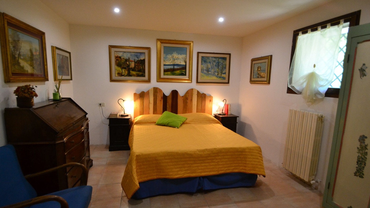 Photo of Bedroom in Serra San Quirico