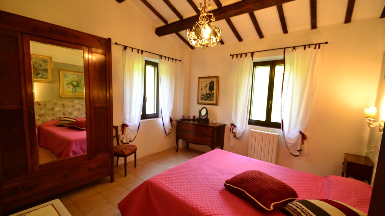 Photo of Bedroom in Serra San Quirico