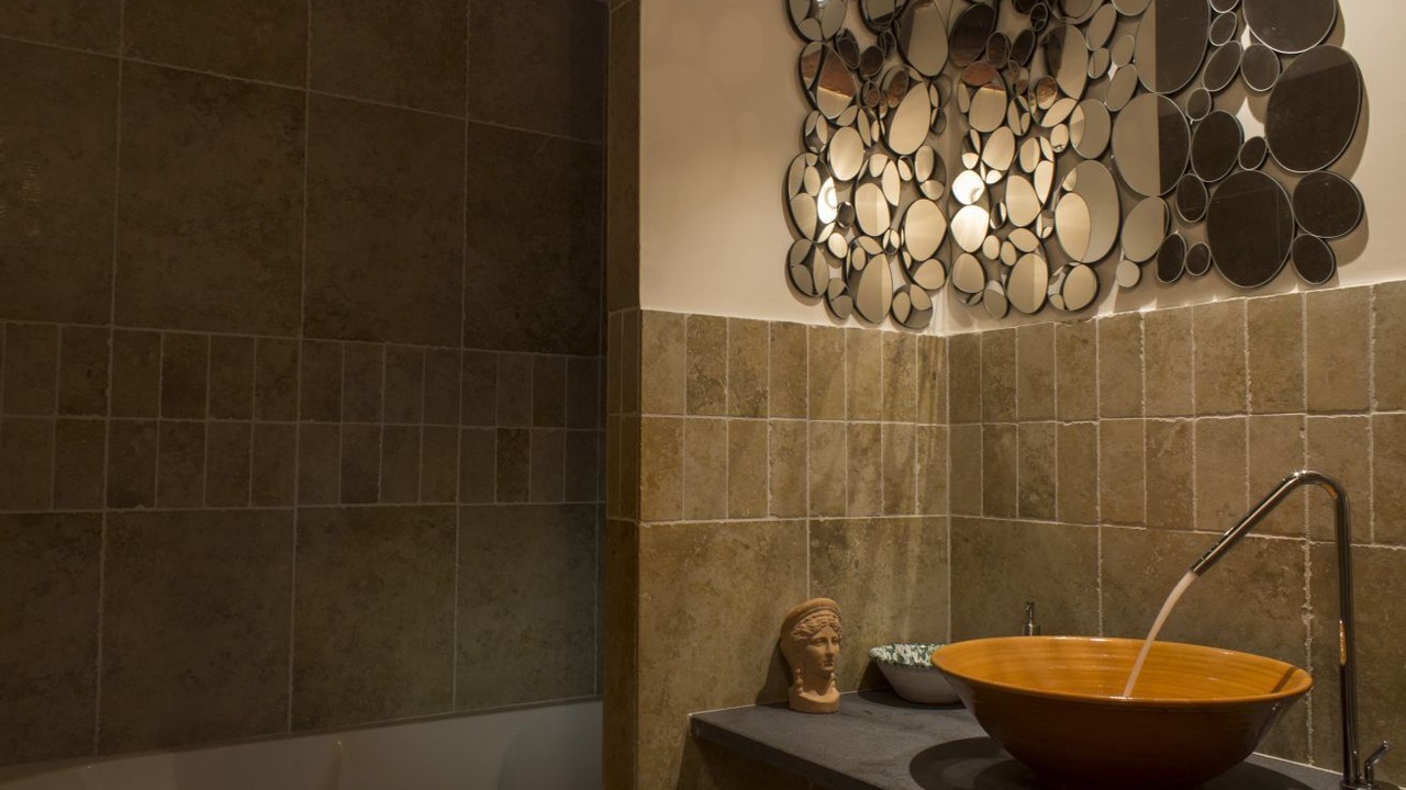 Photo of Bathroom in Naples City Centre