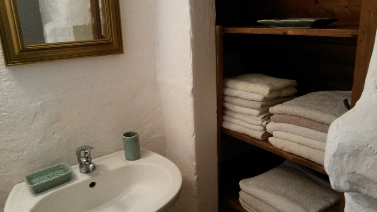 Photo of Bathroom in Poppi