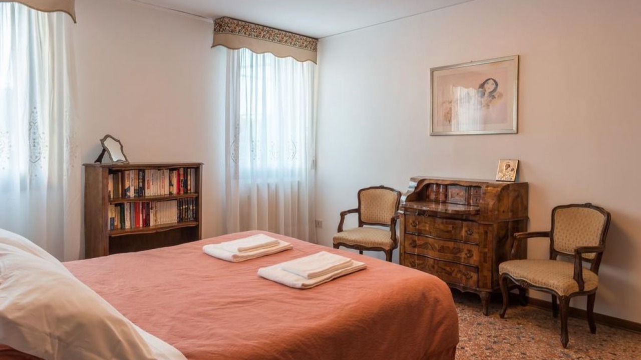 Photo of Bedroom in Cannaregio
