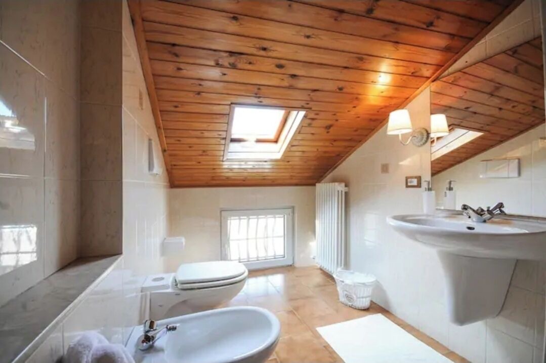Photo of Bathroom in Laino