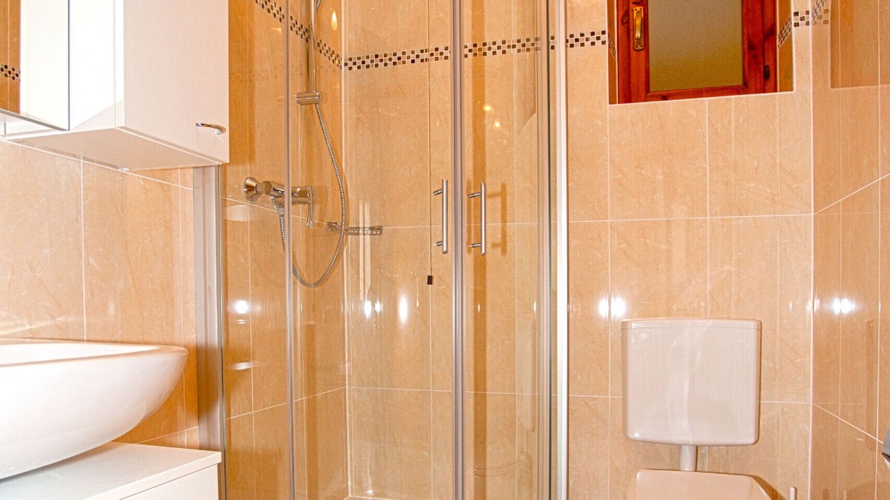 Photo of Bathroom in Gardola