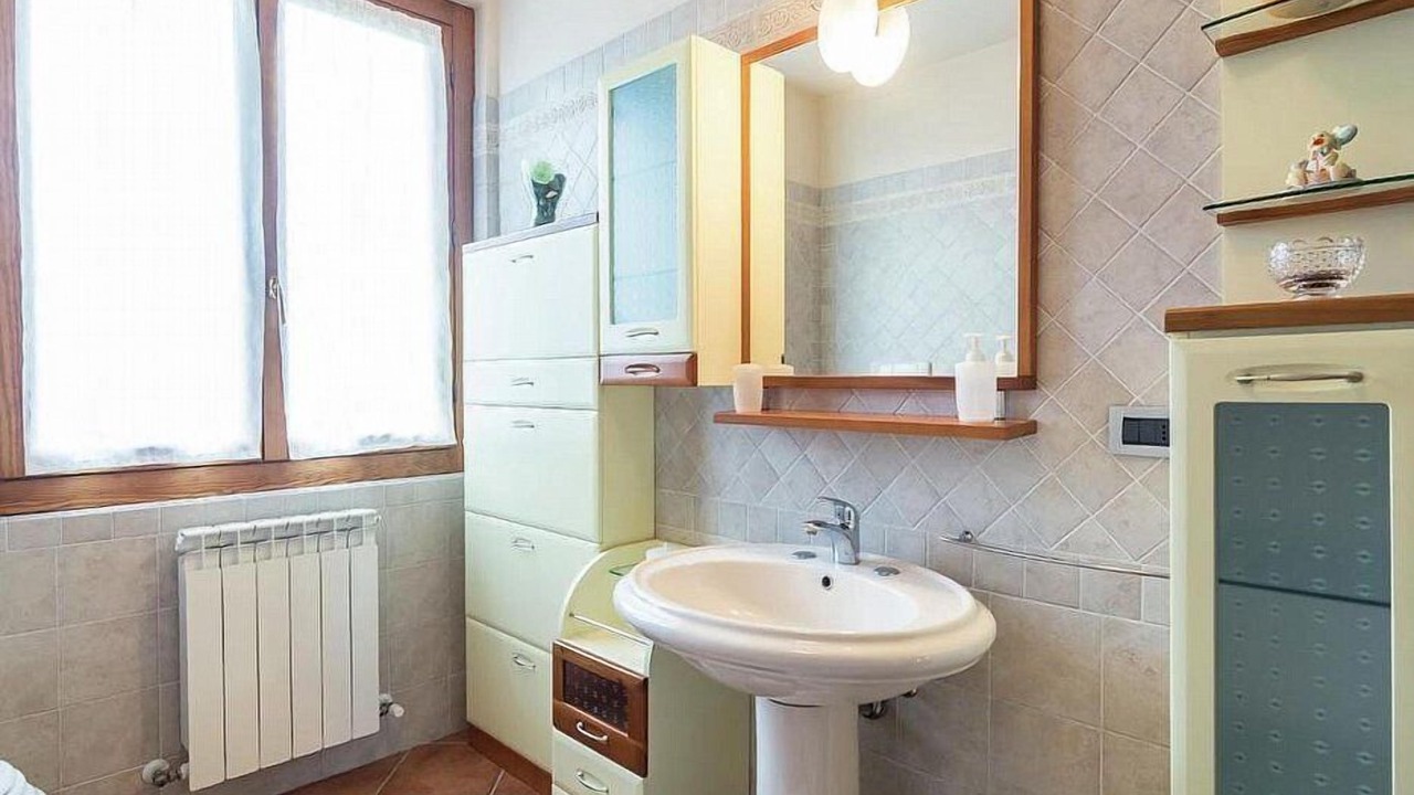 Photo of Bathroom in Loro Ciuffenna