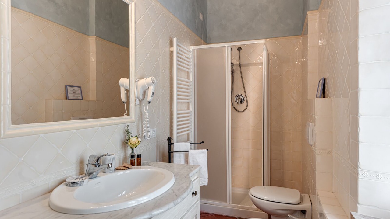 Photo of Bathroom in Simignano