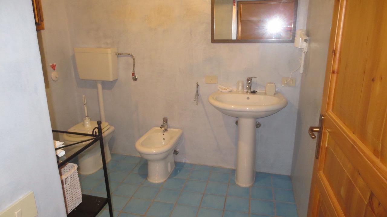 Photo of Bathroom in Pantelleria