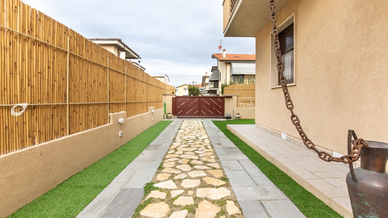 Photo of Outdoor in Torre del Lago Puccini