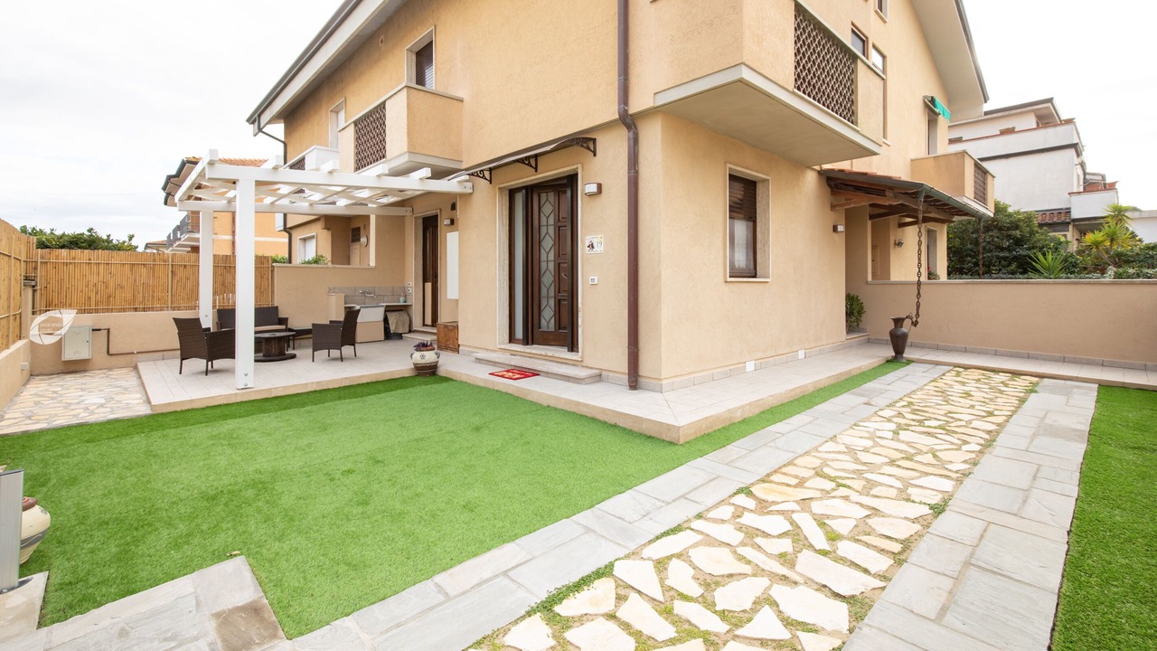 Photo of Outdoor in Torre del Lago Puccini