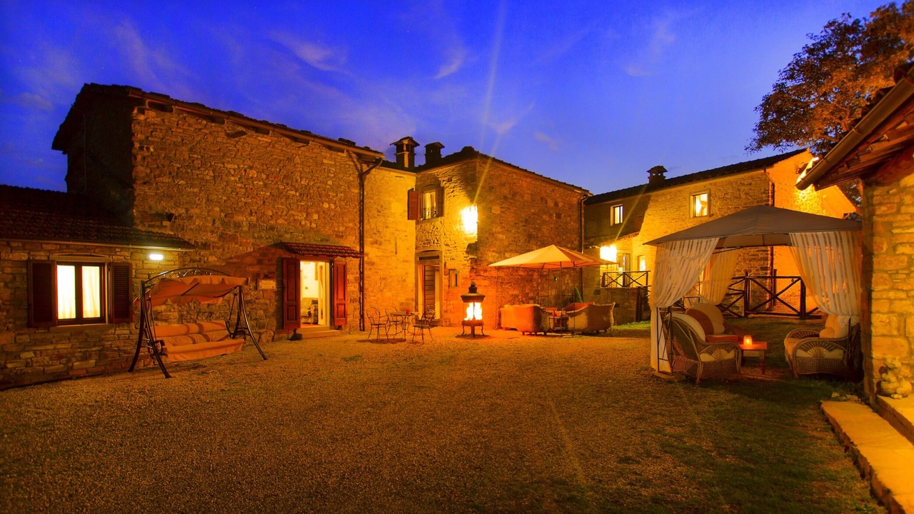 Photo of Patio Balcony in Caprese Michelangelo