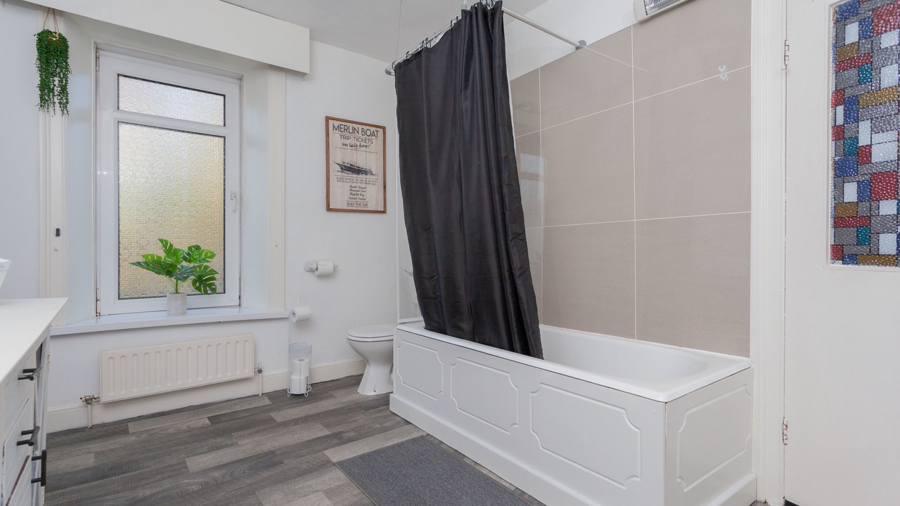 Photo of Bathroom in Bogside