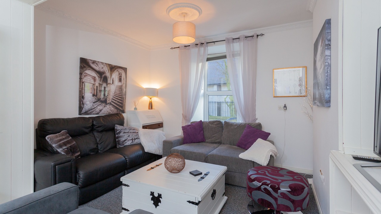 Photo of Livingroom in Bogside