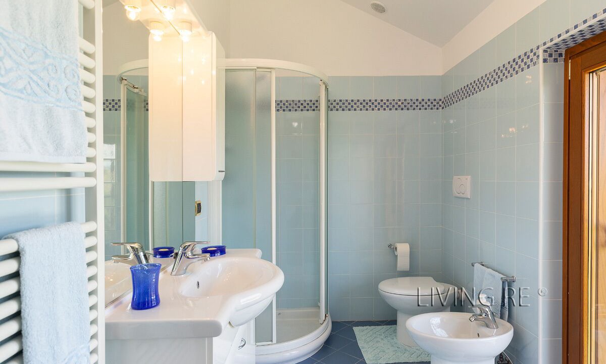 Photo of Bathroom in Cremolino