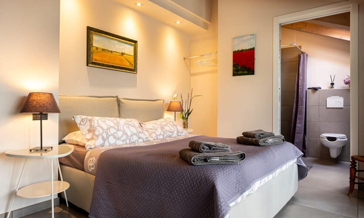 Photo of Bedroom in Massino Visconti