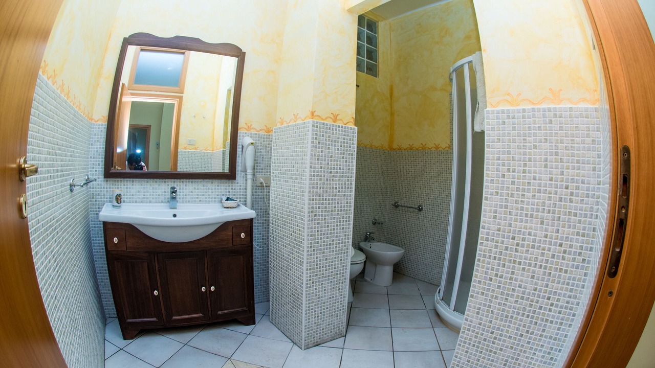 Photo of Bathroom in Palinuro