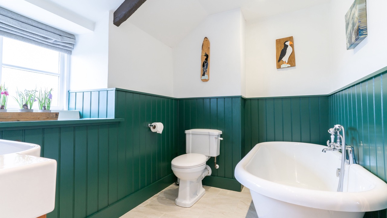 Photo of Bathroom in Sennen