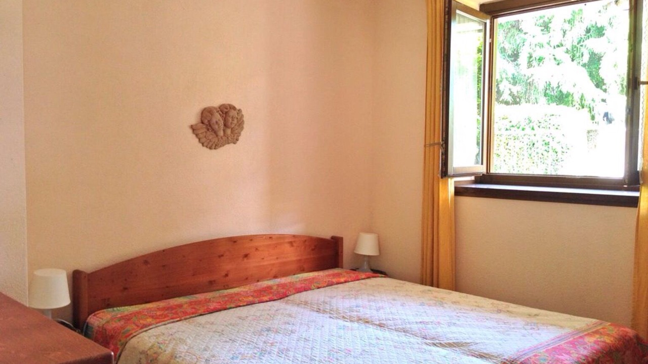 Photo of Bedroom in Agra