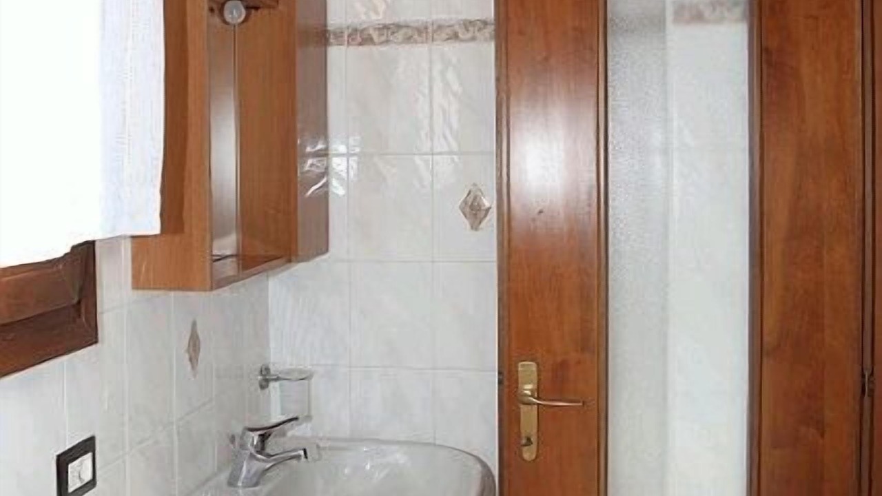 Photo of Bathroom in Tronzano Lago Maggiore