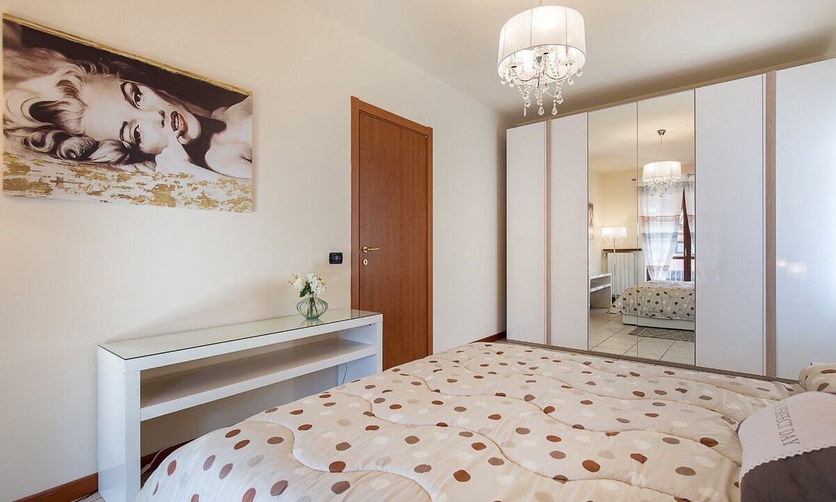 Photo of Bedroom in Orta San Giulio