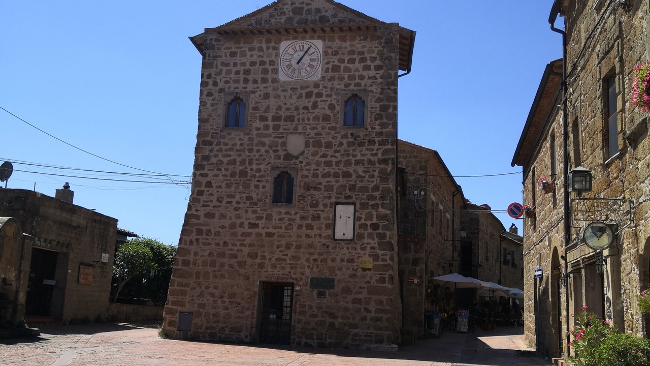 Photo of Others in Sovana