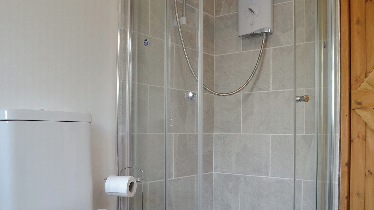 Photo of Bathroom in Caergeiliog