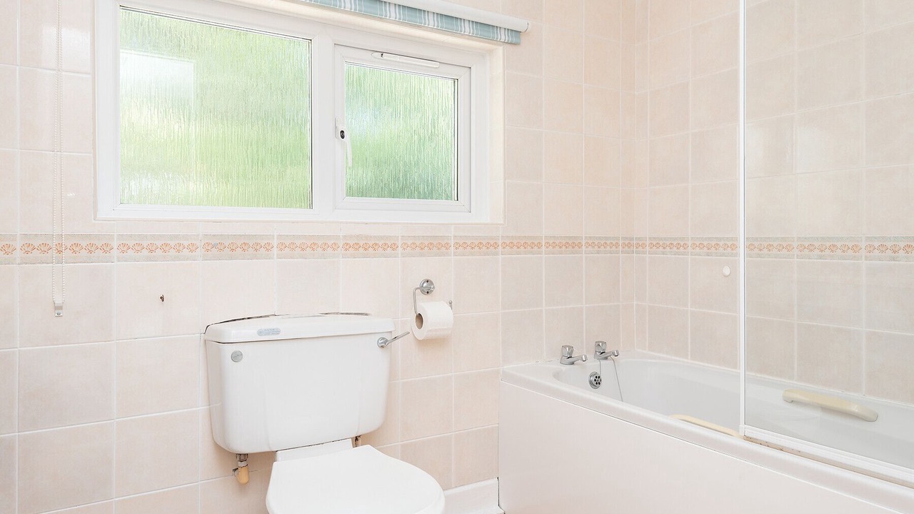 Photo of Bathroom in Goonhavern