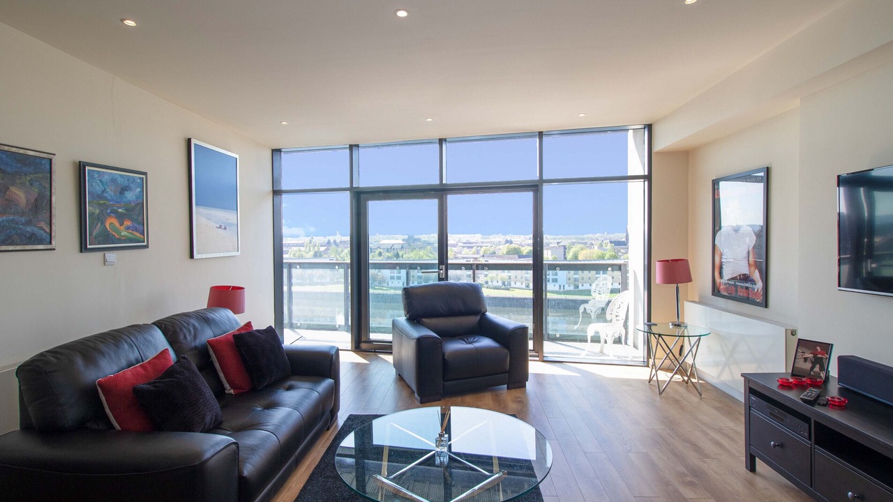 Photo of Livingroom in Glasgow Westend