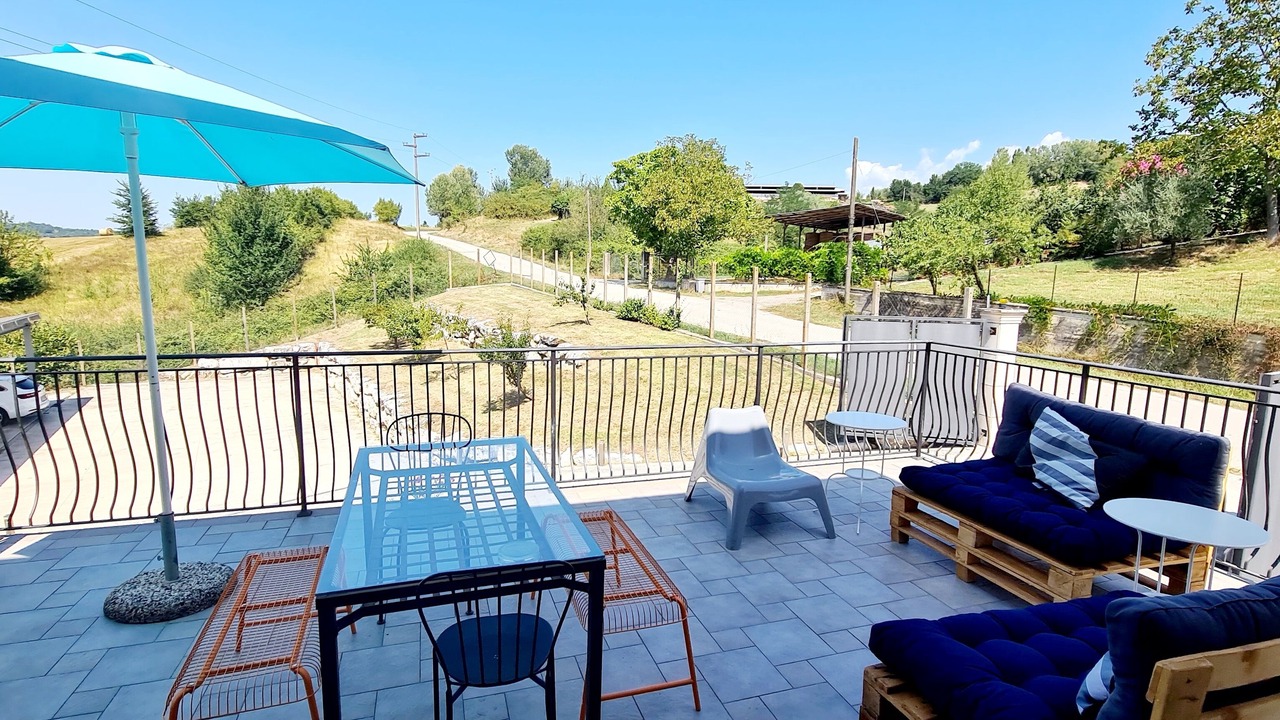 Photo of Outdoor in Atina