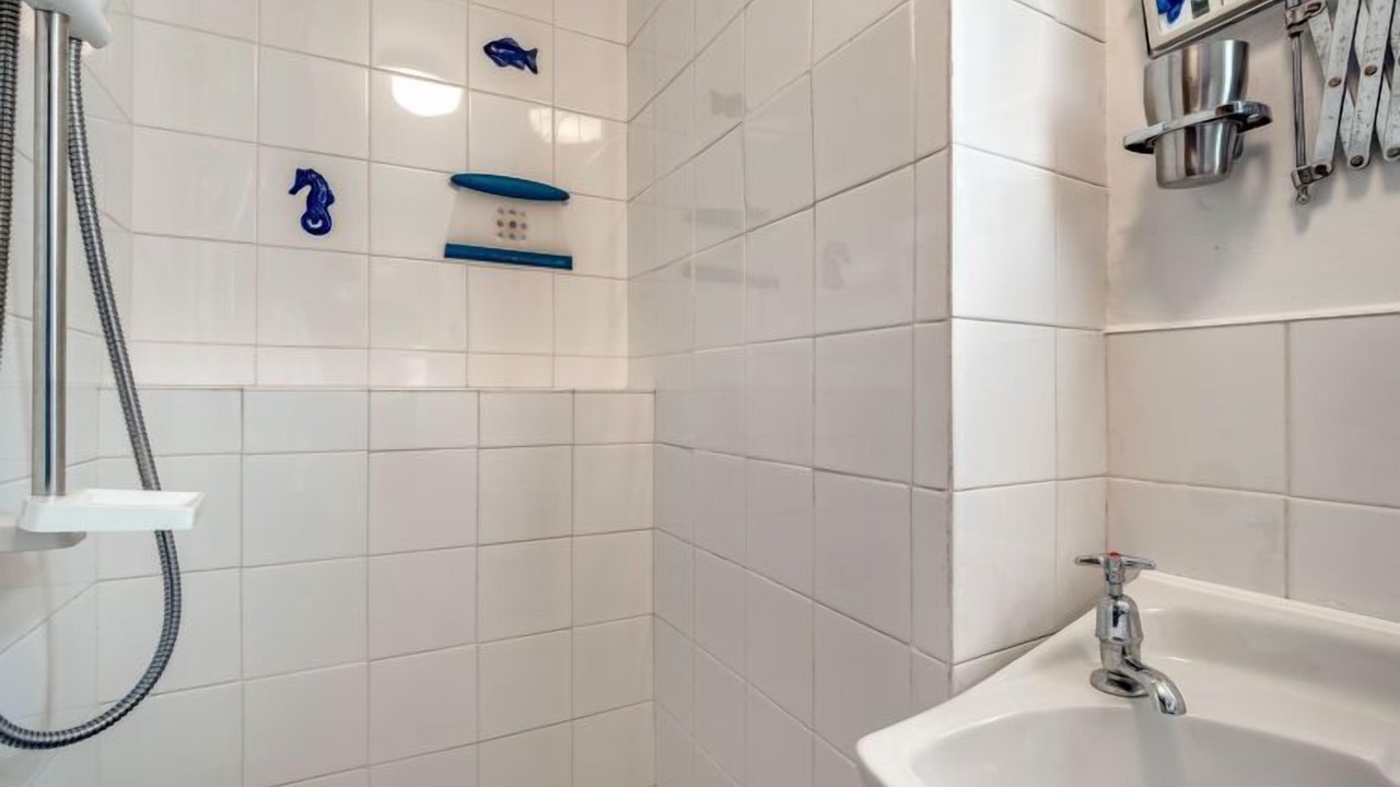 Photo of Bathroom in Gorran Haven