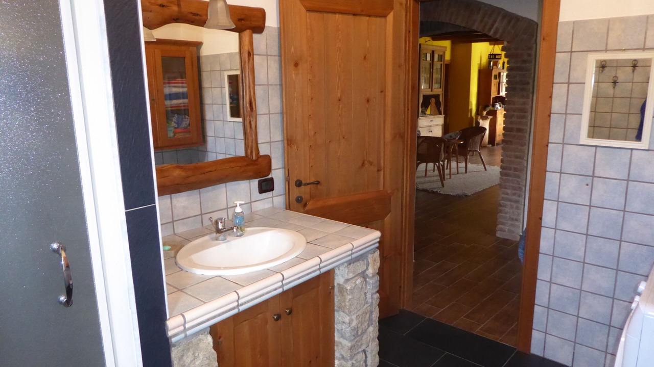 Photo of Bathroom in Fluminimaggiore