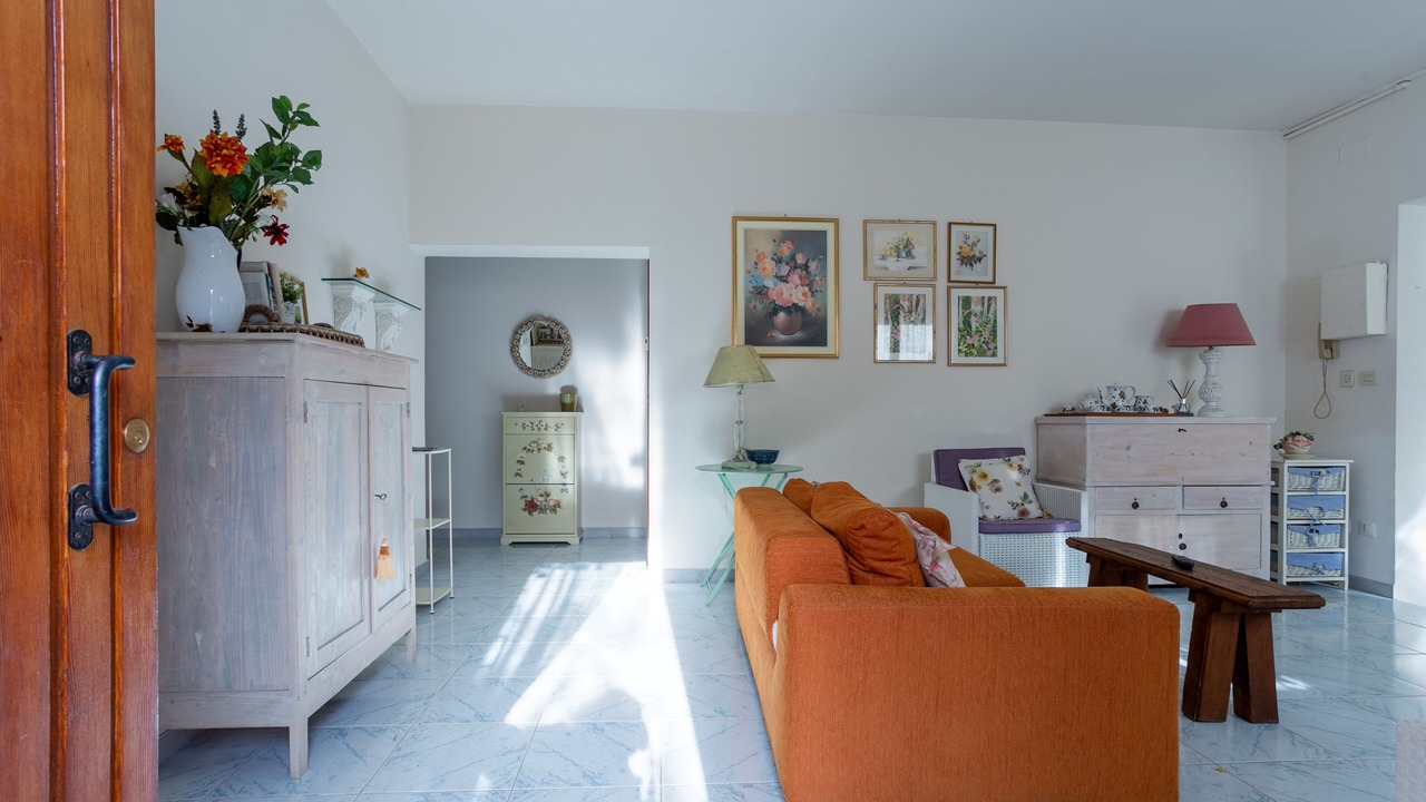 Photo of Livingroom in Tollo