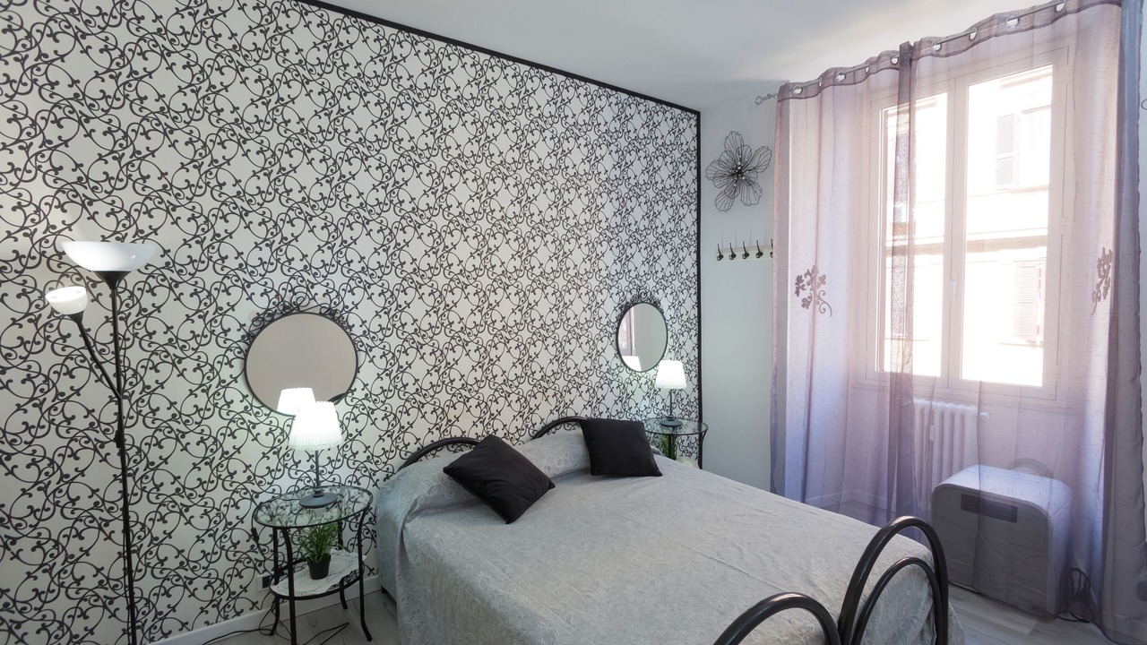 Photo of Bedroom in Esquilino