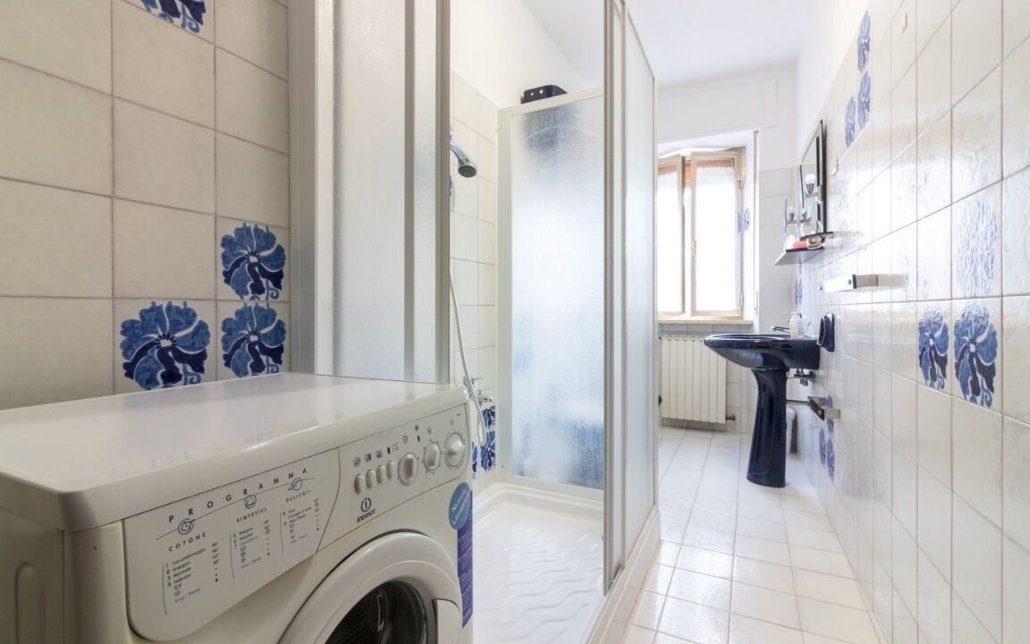 Photo of Bathroom in Genga