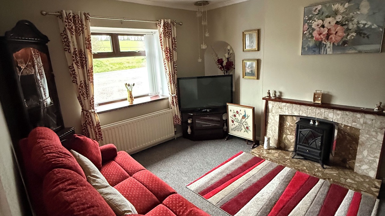 Photo of Livingroom in Lisnagunogue