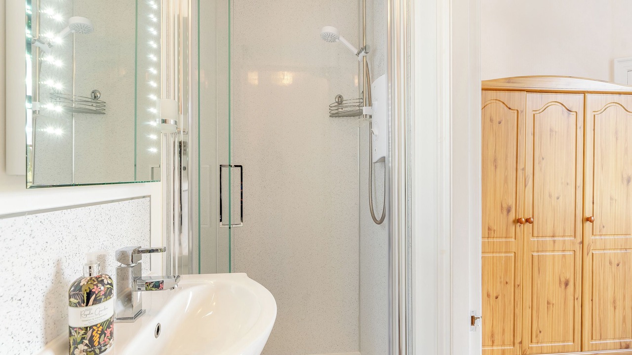 Photo of Bedroom in Waterhead