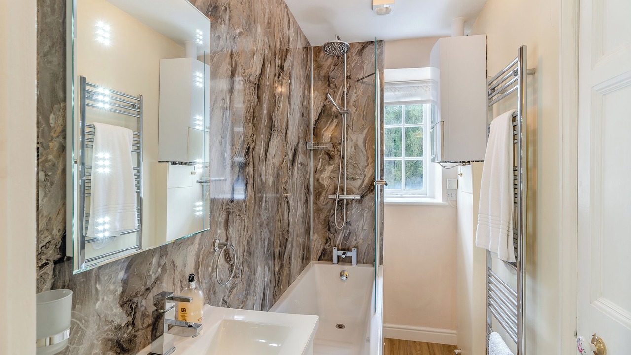 Photo of Bathroom in Waterhead
