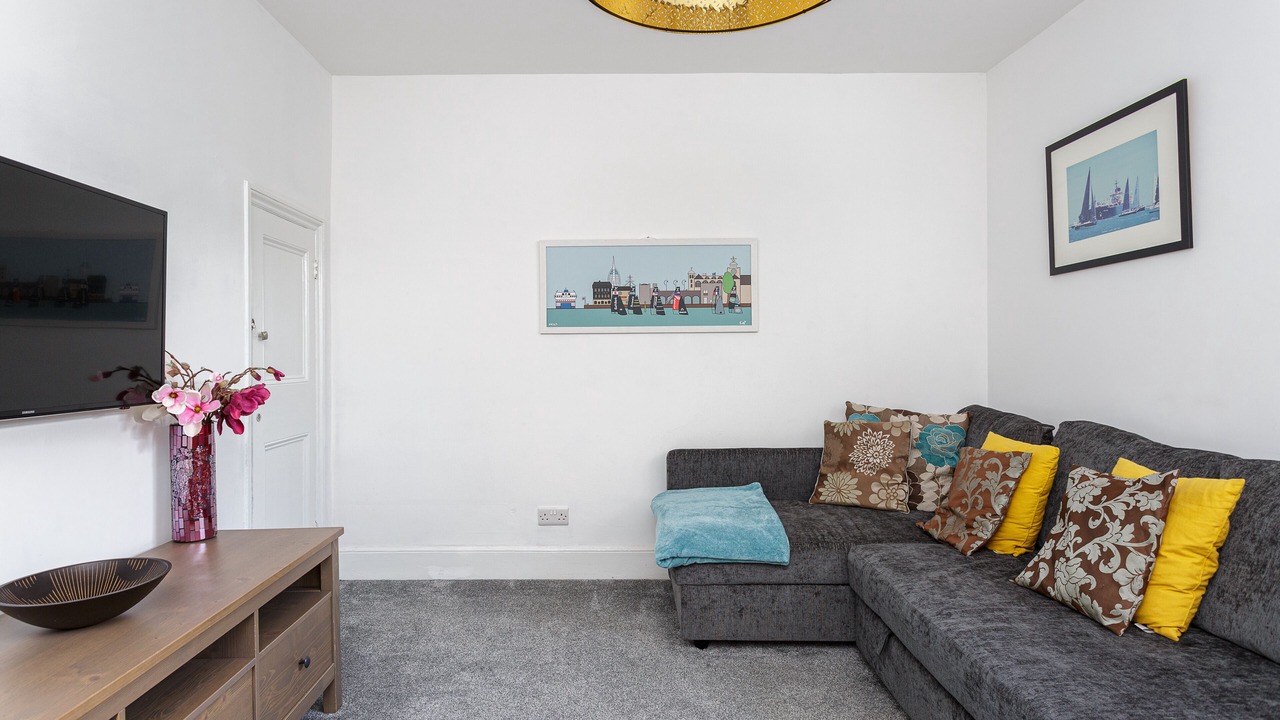 Photo of Livingroom in Portsmouth