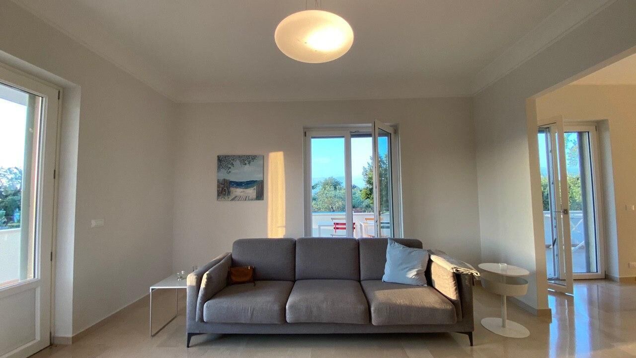 Photo of Livingroom in Pezze di Greco