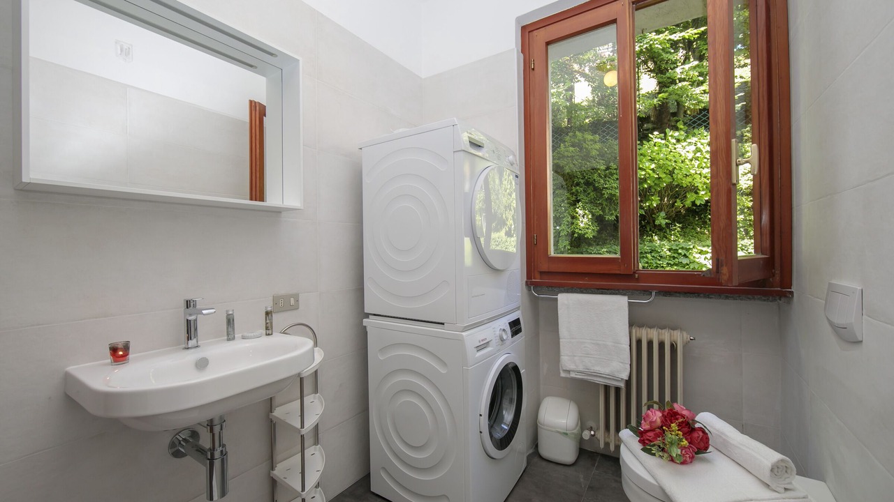 Photo of Bathroom in Menaggio
