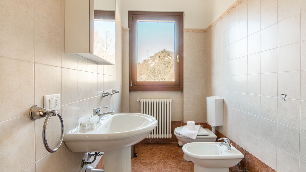 Photo of Bathroom in Perledo