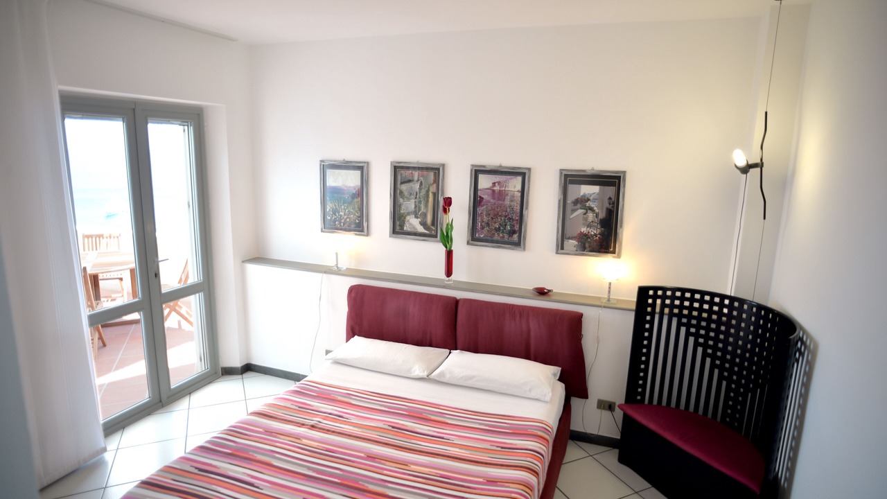 Photo of Bedroom in Le Forna