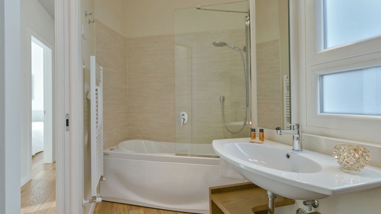 Photo of Bathroom in Oltrarno