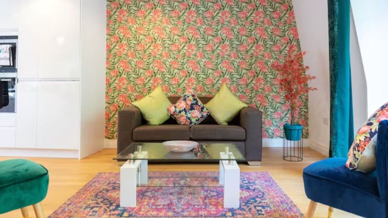 Photo of Livingroom in Cambridge City Centre