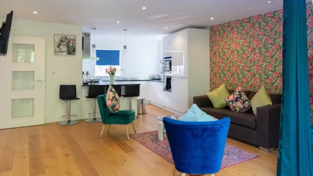 Photo of Livingroom in Cambridge City Centre