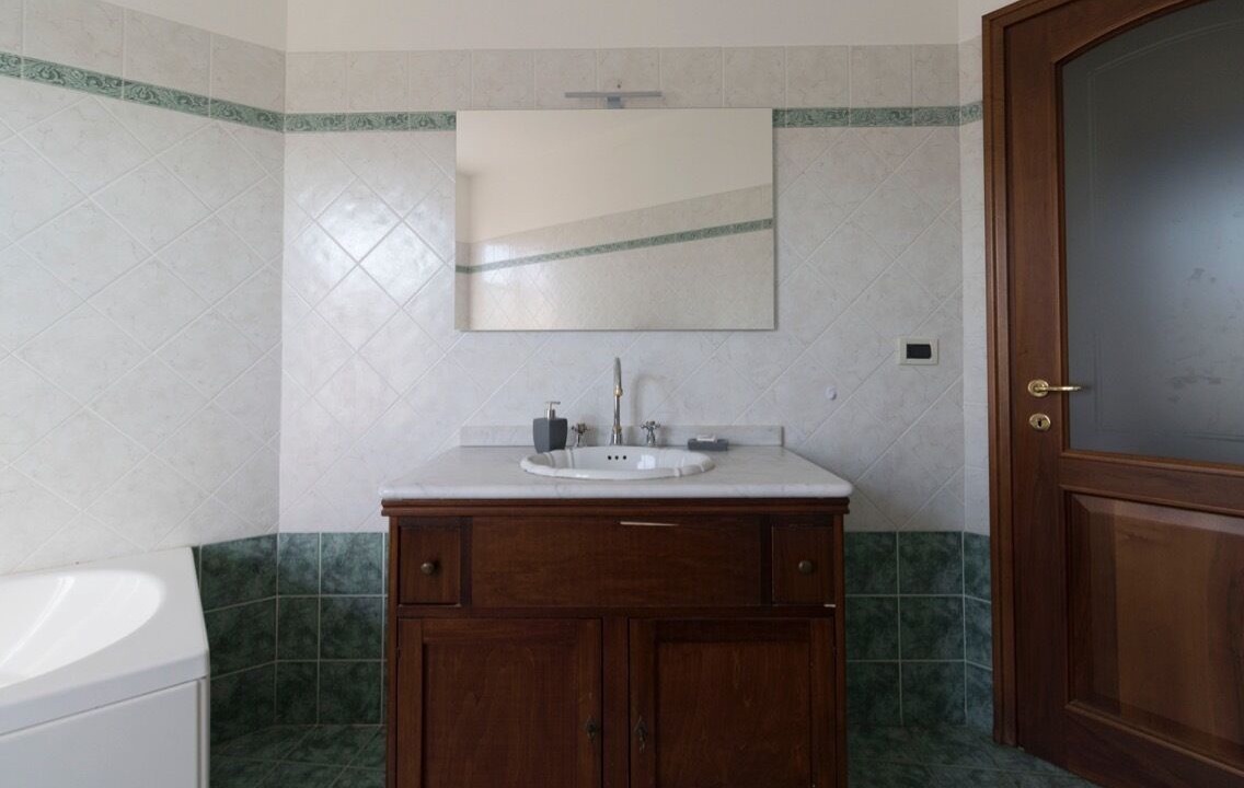 Photo of Bathroom in La Morra
