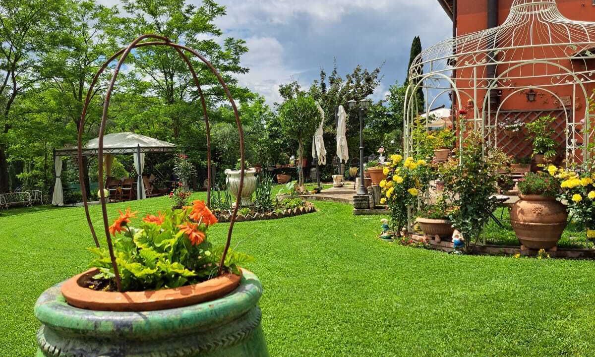 Photo of Outdoor in Cignan Bianco