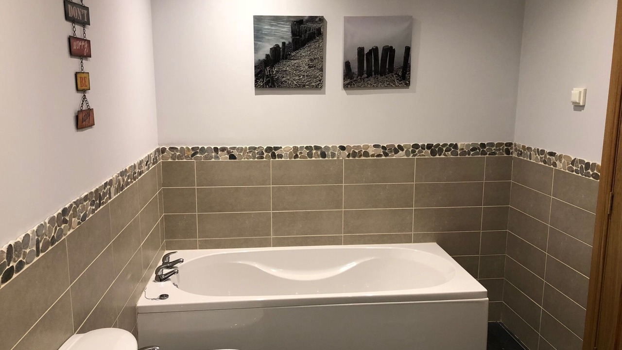 Photo of Bathroom in Foss