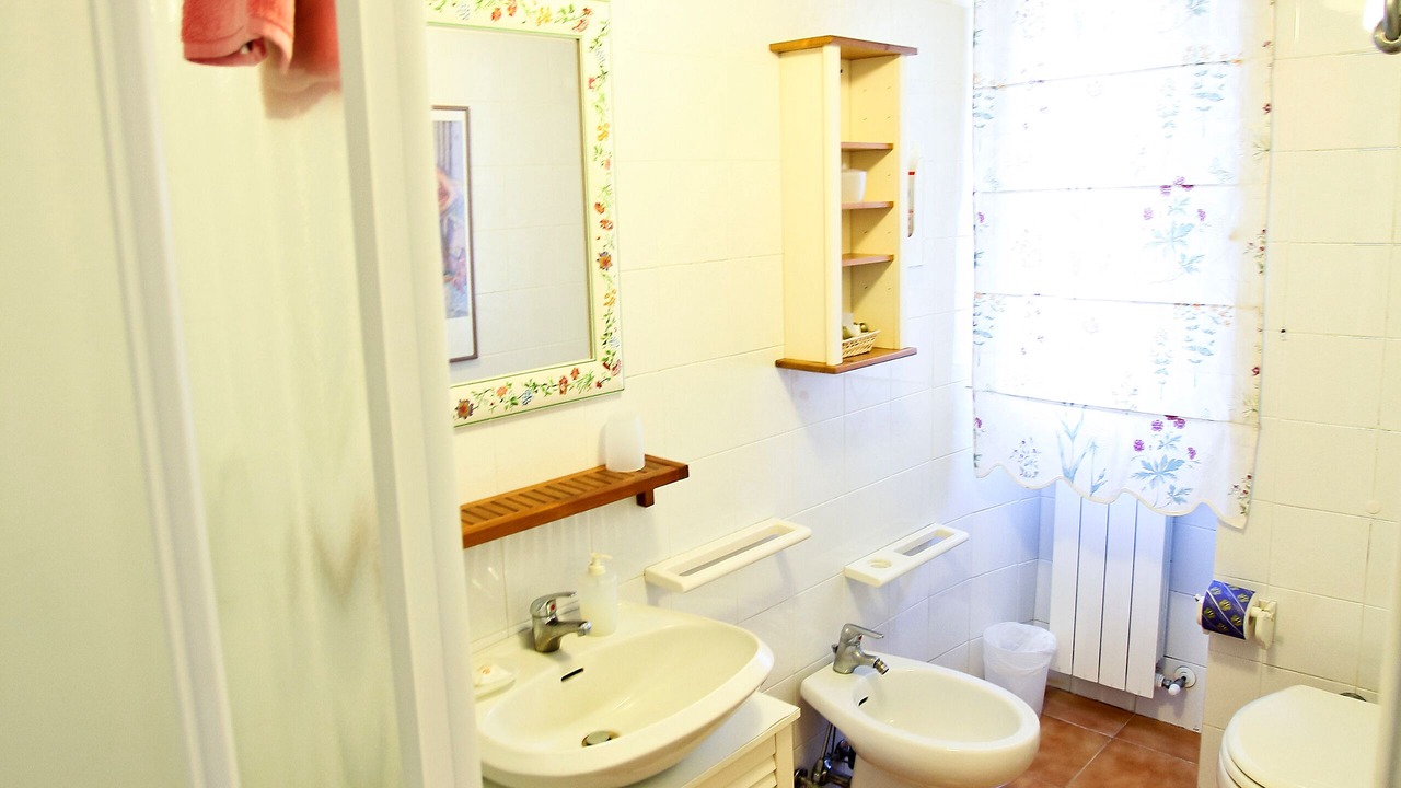 Photo of Bathroom in Zona XXVI Castel di Decima