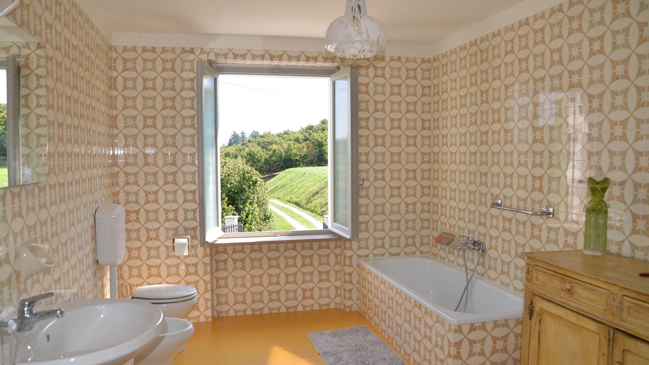 Photo of Bathroom in Calamandrana