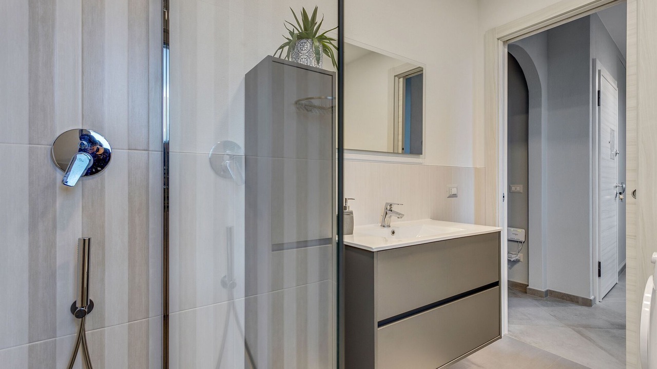 Photo of Bathroom in Intra